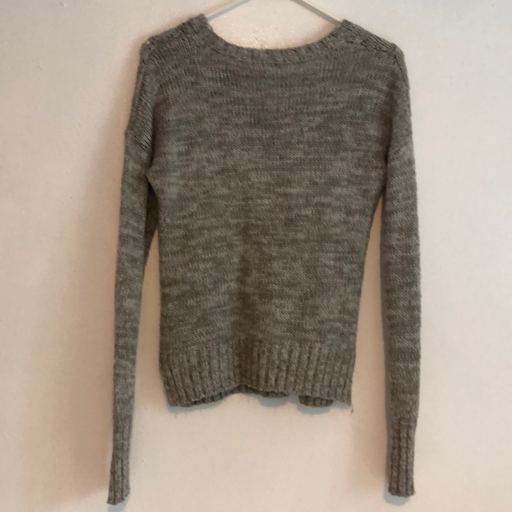 SO sweater - Picture 2 of 2